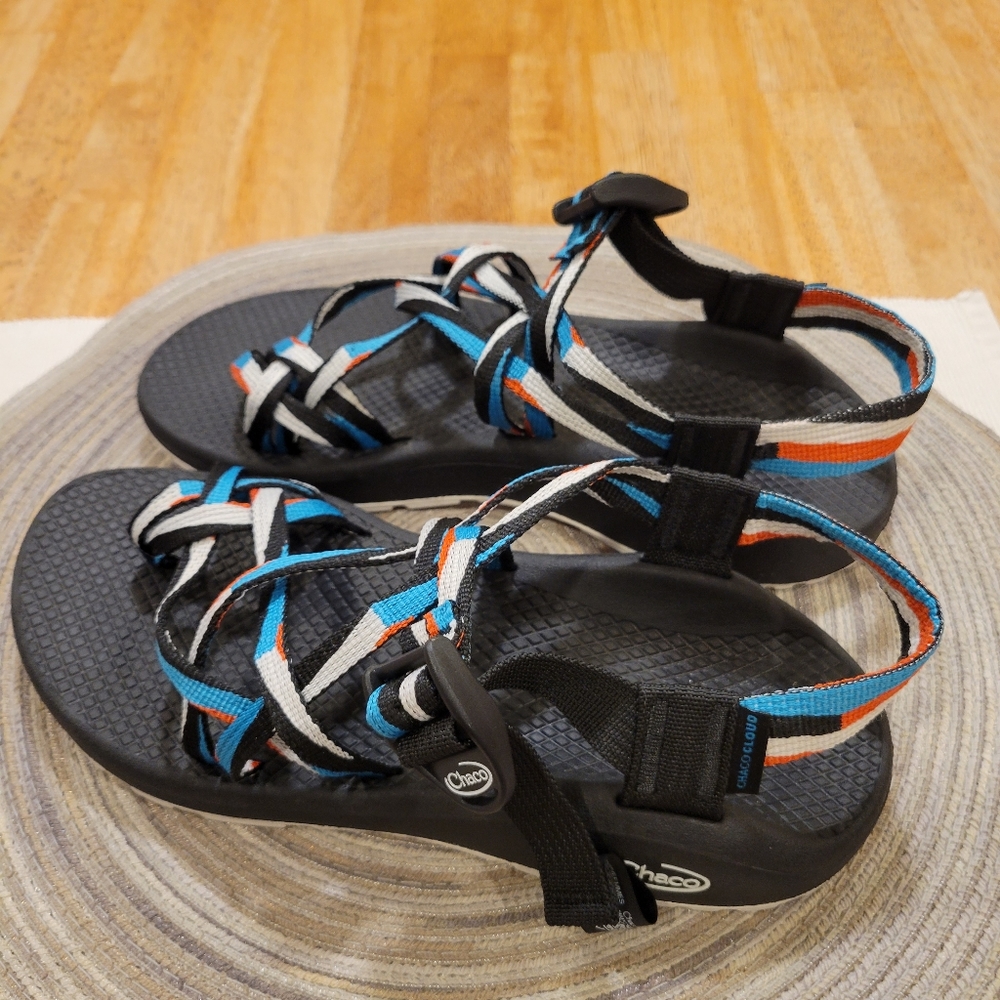 🆕️NWOT~ CHACO WOMEN'S SANDALS - Picture 8 of 9